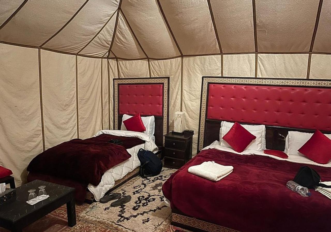 Отель Amazing Luxury Camp Мерзуга Экстерьер фото