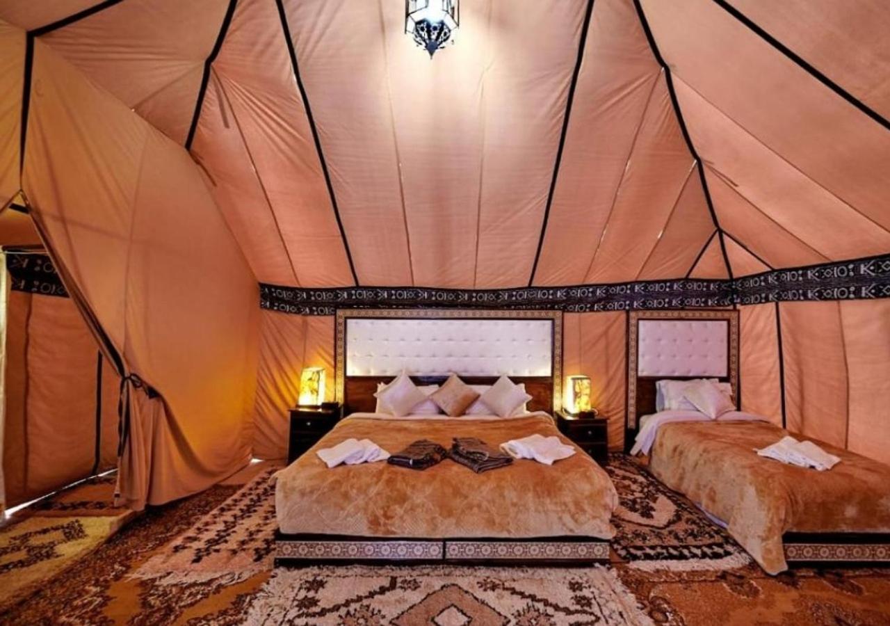 Отель Amazing Luxury Camp Мерзуга Экстерьер фото