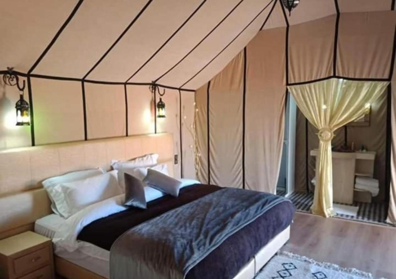 Отель Amazing Luxury Camp Мерзуга Экстерьер фото