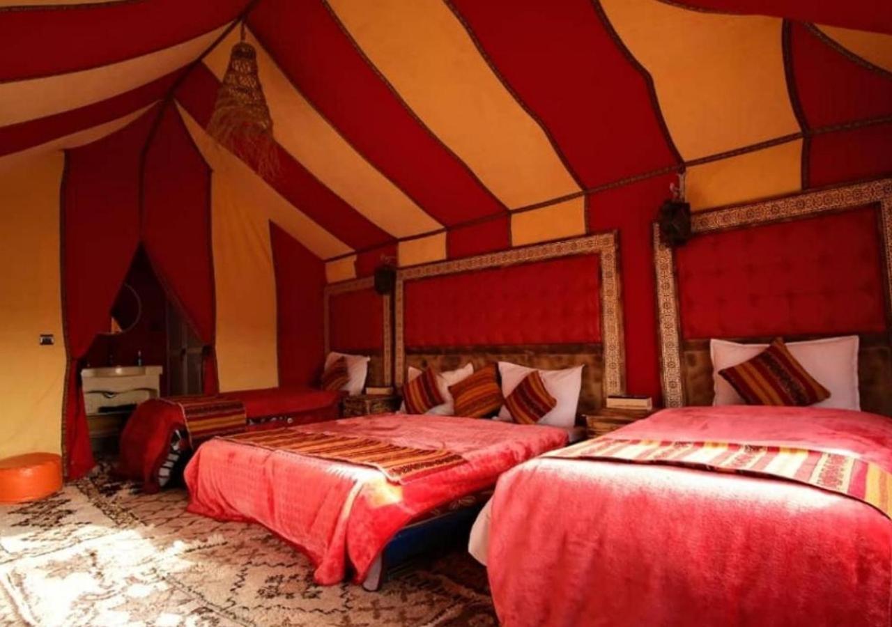 Отель Amazing Luxury Camp Мерзуга Экстерьер фото